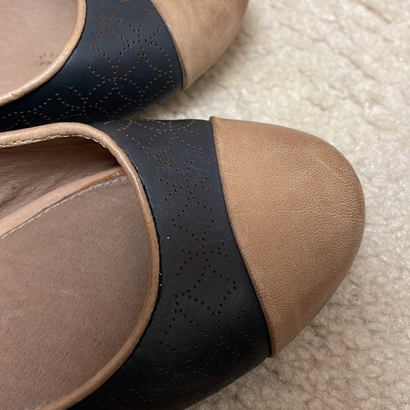 Fossil flats US Size 7.5 - Picture 3 of 5